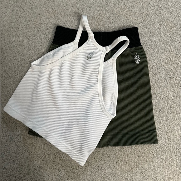 SOLDFree People Happiness Runs Crop & Prajna Shorts SET - Picture 10 of 16